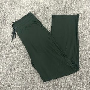 Ready to Rulu Straight-Leg High-Rise Pant